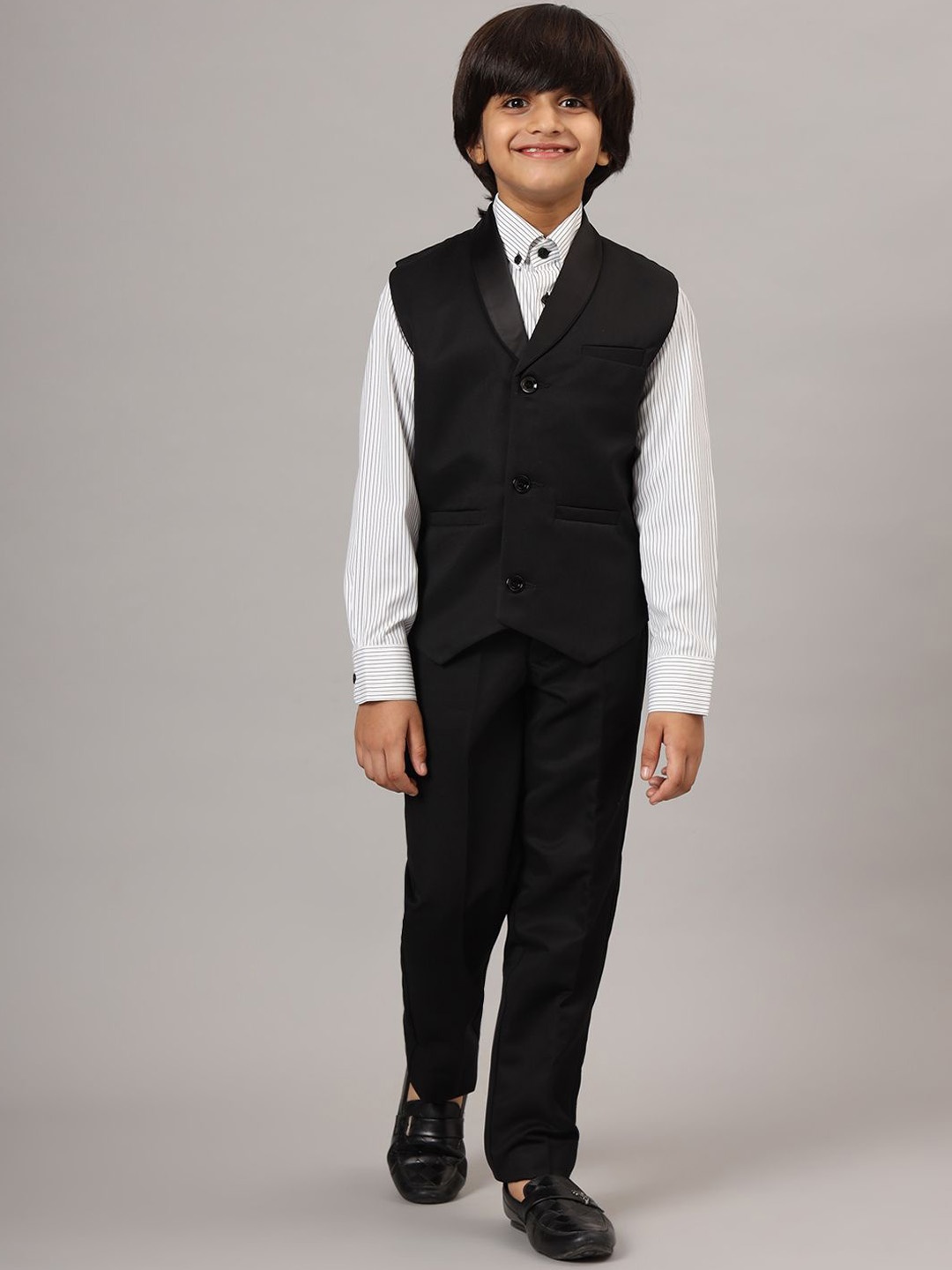 

TAHVO Boys Tuxedo Waistcoat Slim-Fit Three-Piece Party Suit, Black