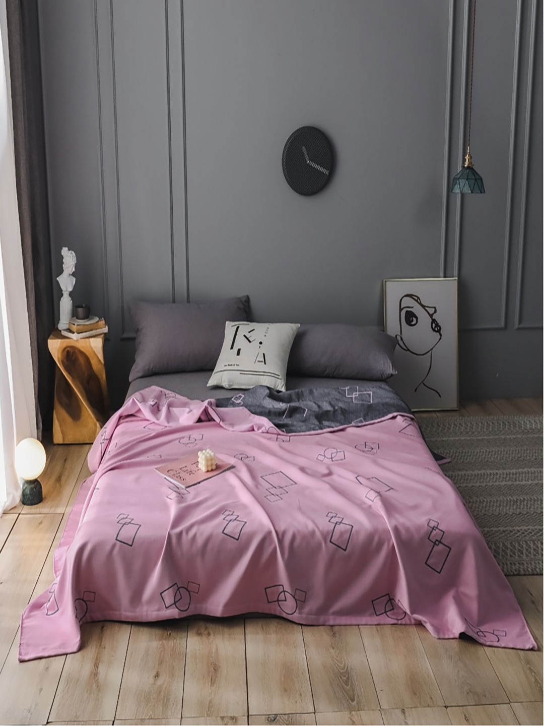 

JC HOME Pink & Grey Geometric AC Room 300 GSM Cotton Double Bed Quilt