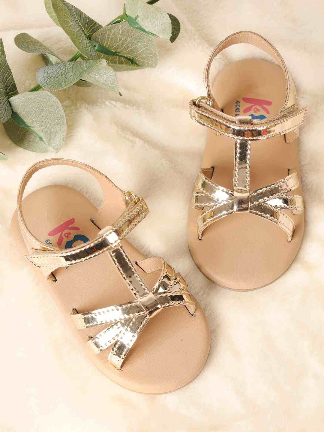 

KICKS & CRAWL Girls Open Toe Flats, Rose gold