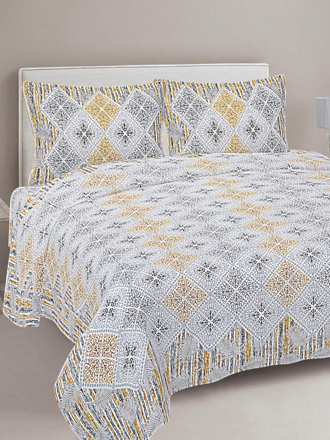 

FrionKandy Living Gold-Toned Printed Cotton 180 TC King Bedsheet With 2 Pillow Covers