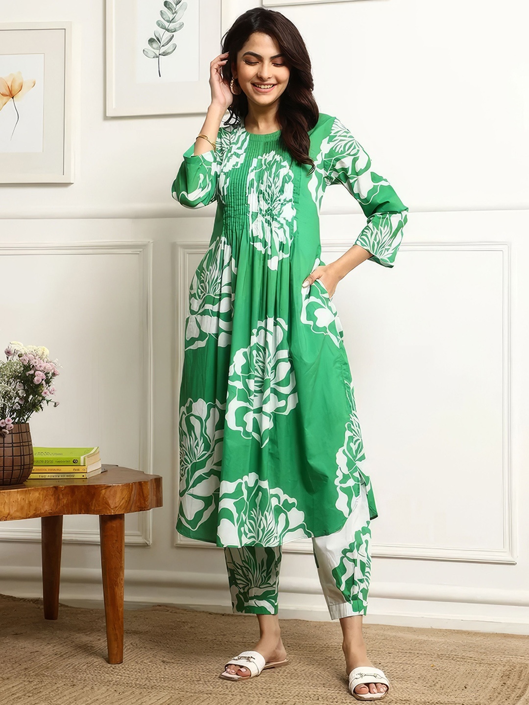

FAB GALAXY Floral Printed Round Neck A-Line Kurta with Trousers, Green
