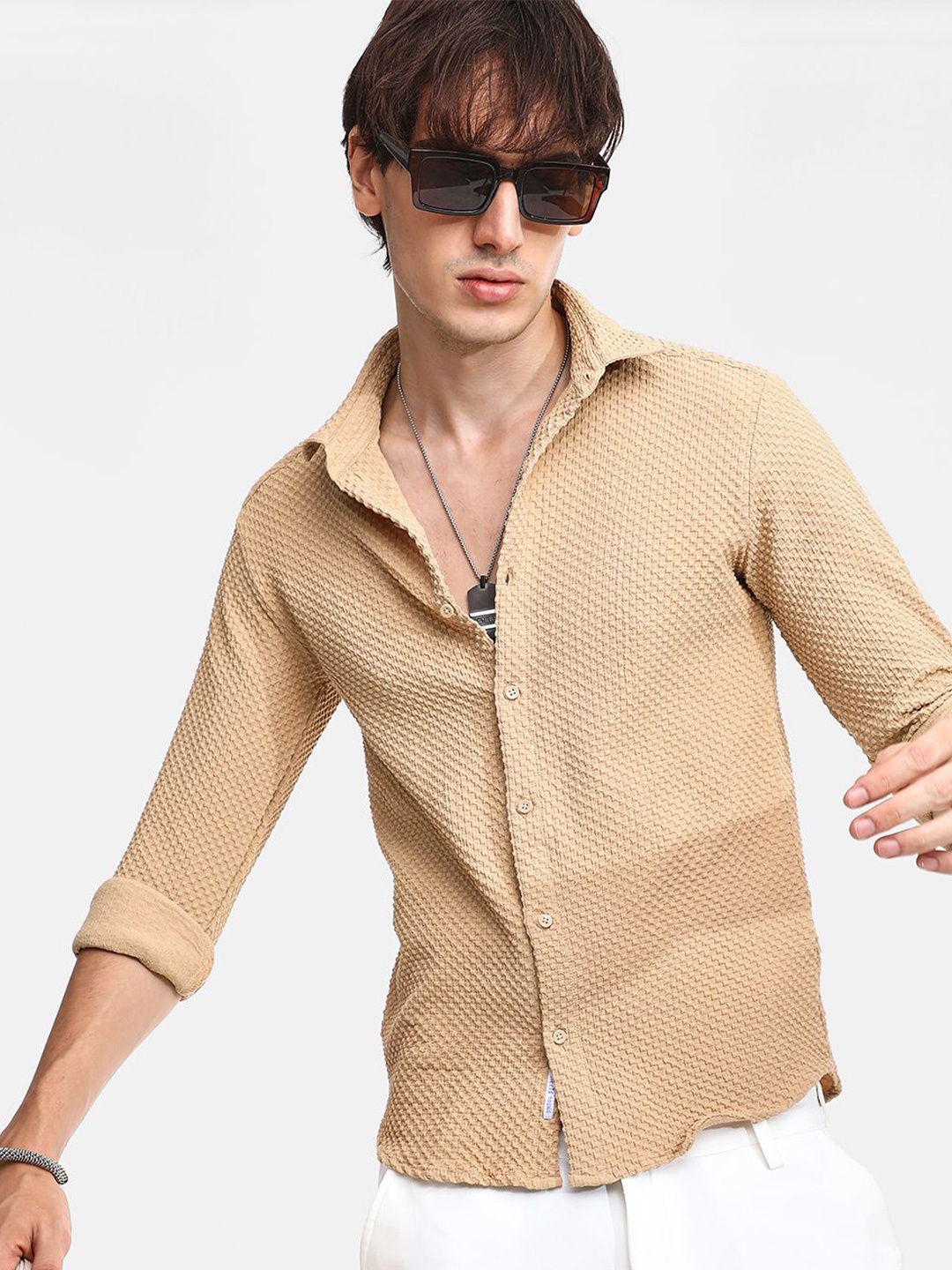 

Campus Sutra Men Comfort Spread Collar Textured Casual Shirt, Brown