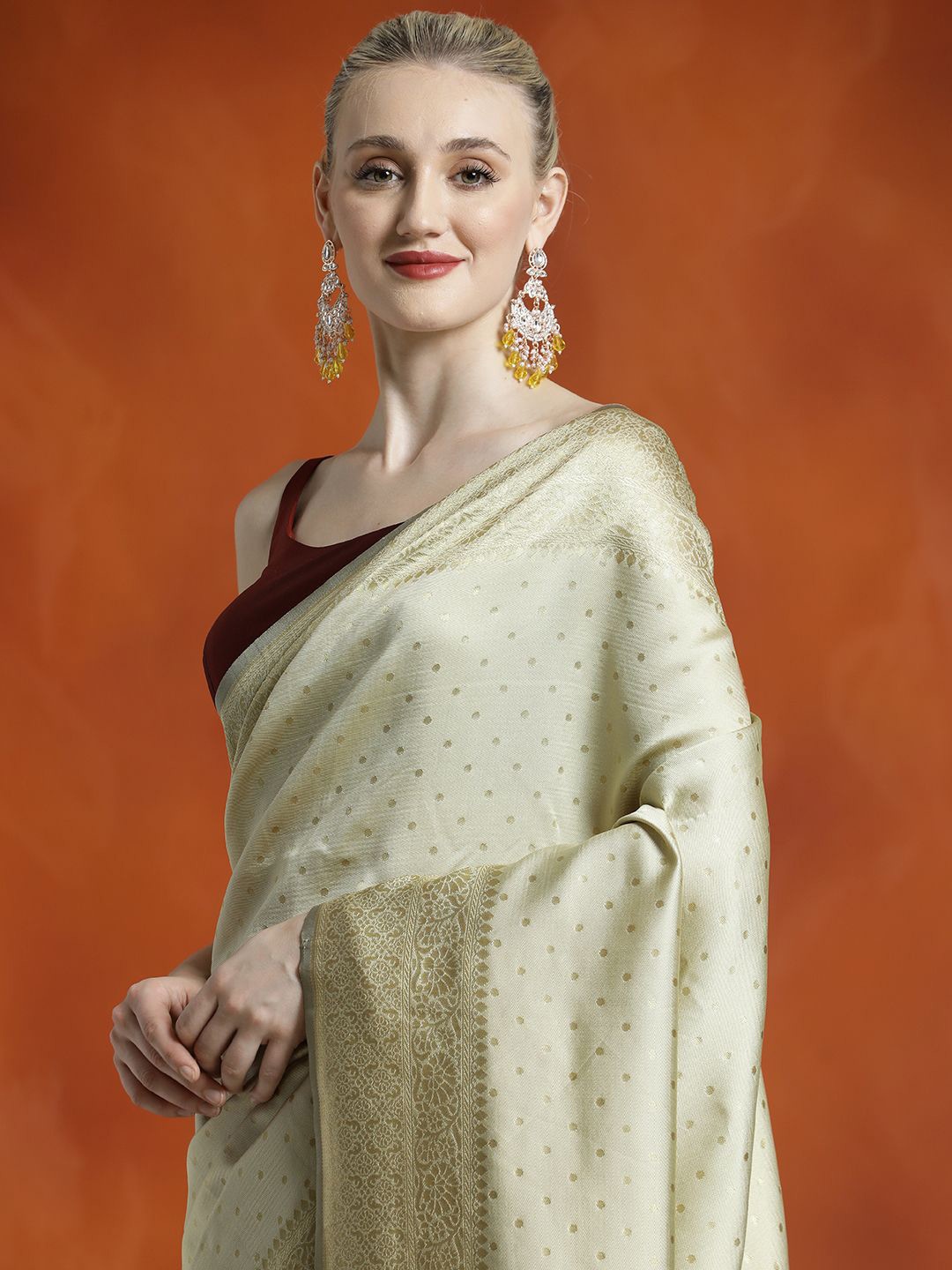 

Jaipur Kurti Silk Banarasi Zari Woven Party Wear Saree, Beige