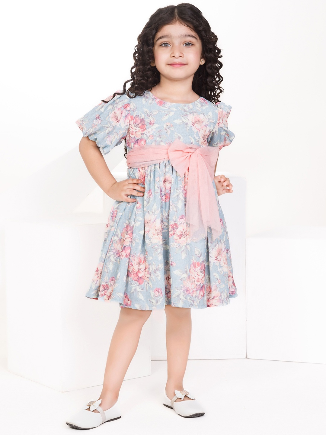 

Peppermint Floral Print Flutter Sleeve A-Line Dress, Peach