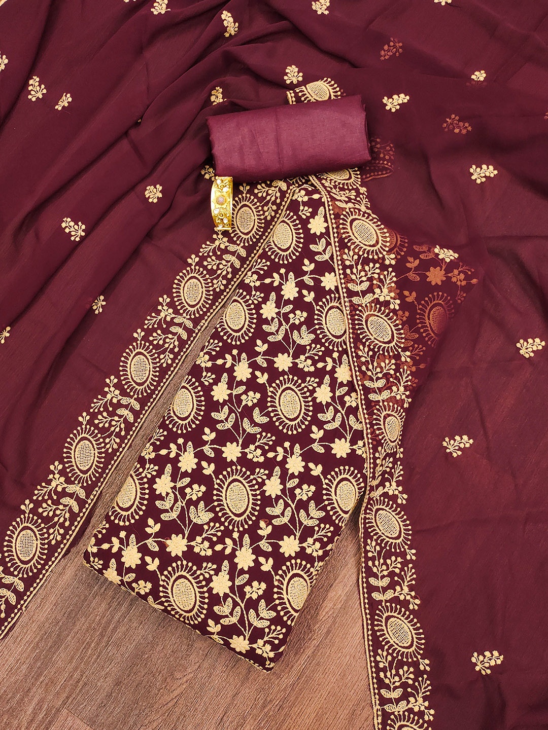 

Maroosh Floral Embroidered Unstitched Dress Material, Maroon