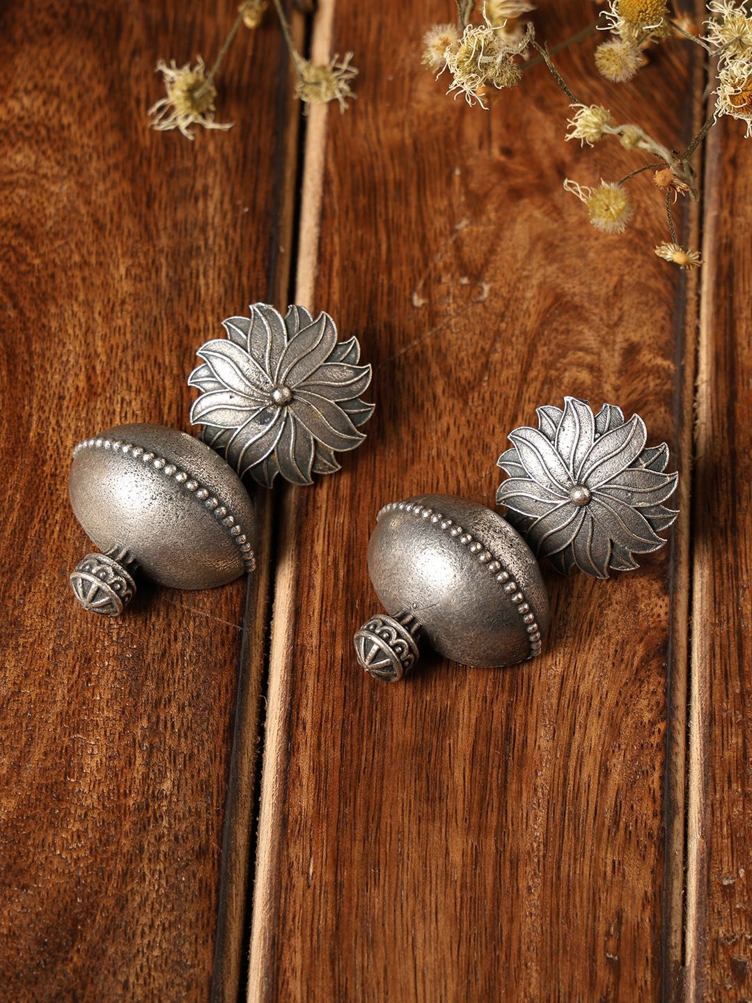 

VENI Oxidised 92.5 Silver-Plated Drop Earrings