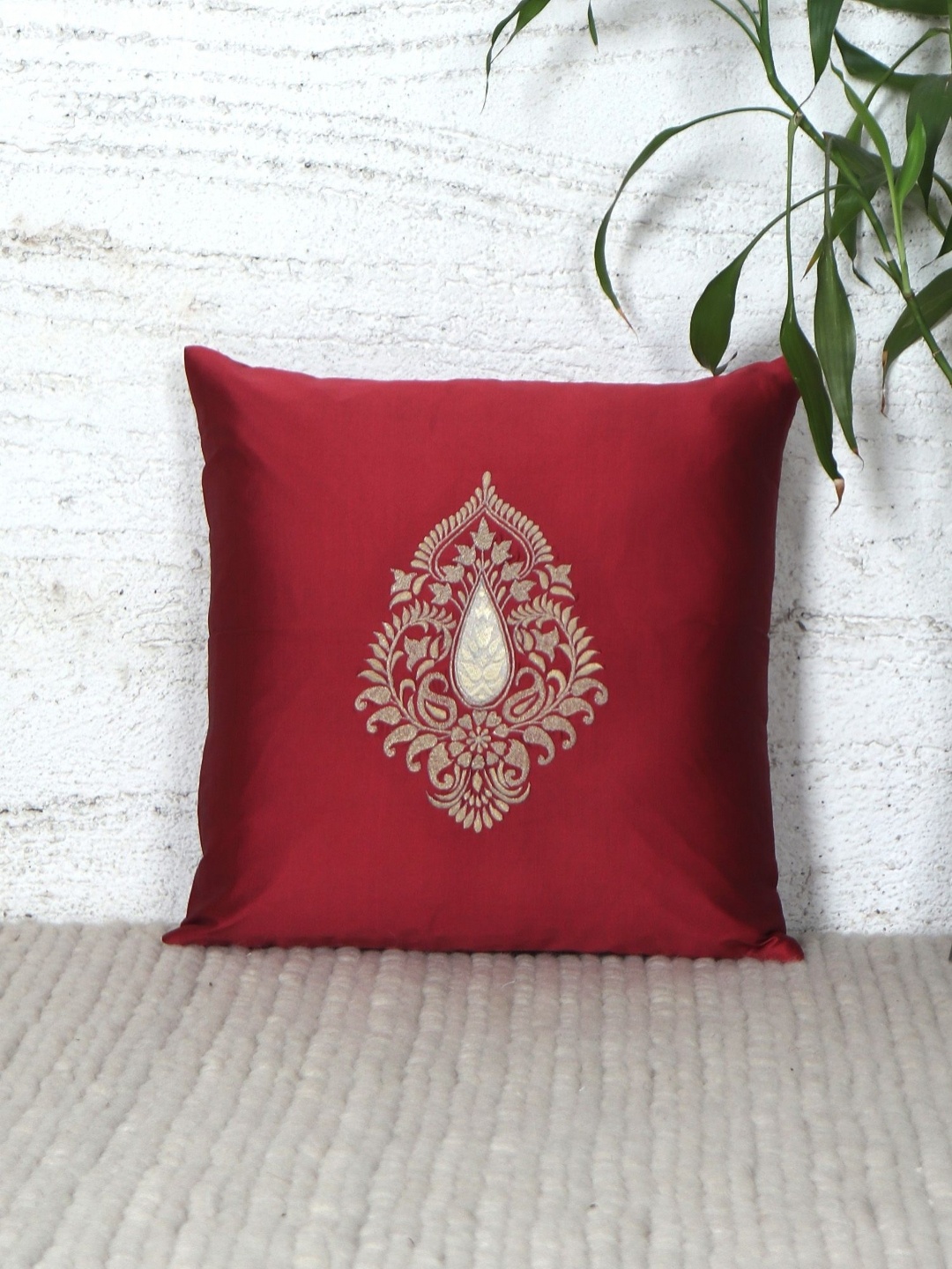 

ZEBA Red & Grey Ethnic Motifs Square Cushion Covers