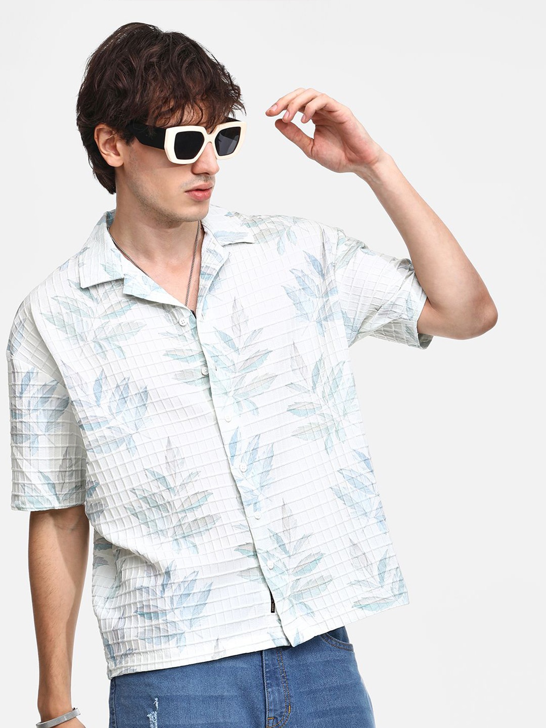 

Campus Sutra Men Comfort Cuban Collar Abstract Printed Oversized Casual Shirt, White