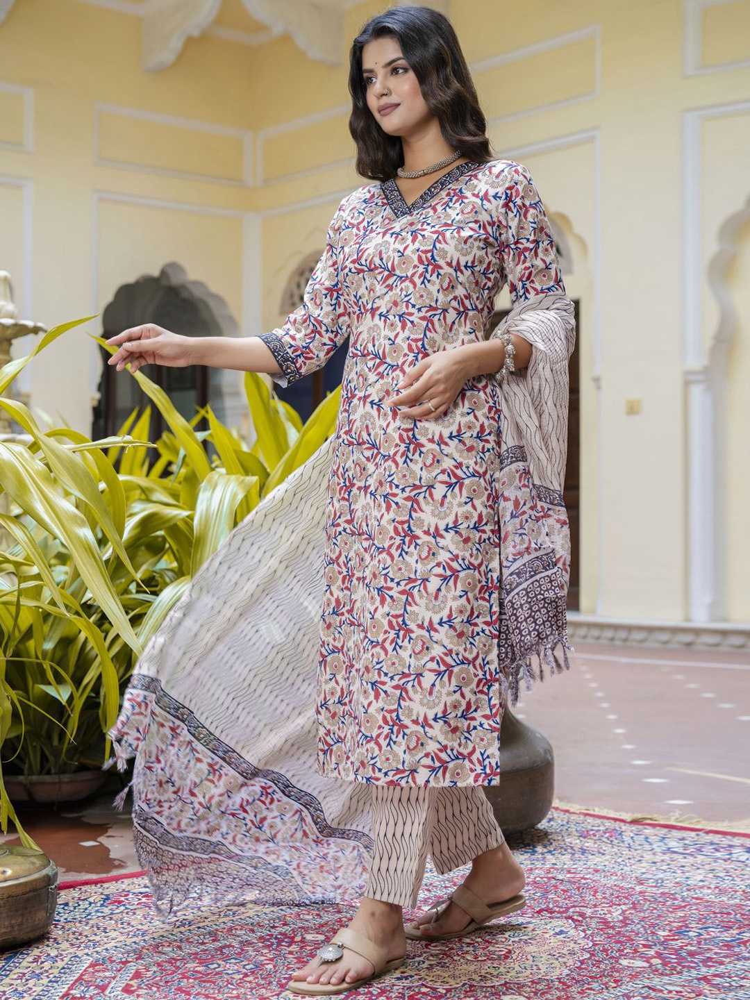 

VredeVogel Ethnic Motifs Printed V-Neck Straight Kurta With Trousers & Dupatta, Cream