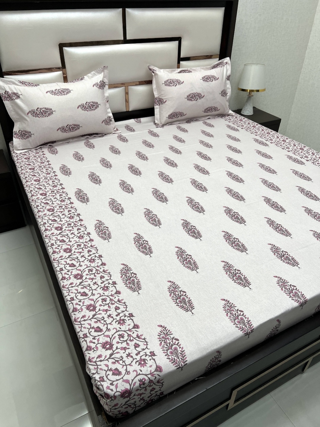 

Pure Decor Royal Passion Pink Ethnic 300TC Pure Cotton Queen Bedsheet With 2 Pillow Covers