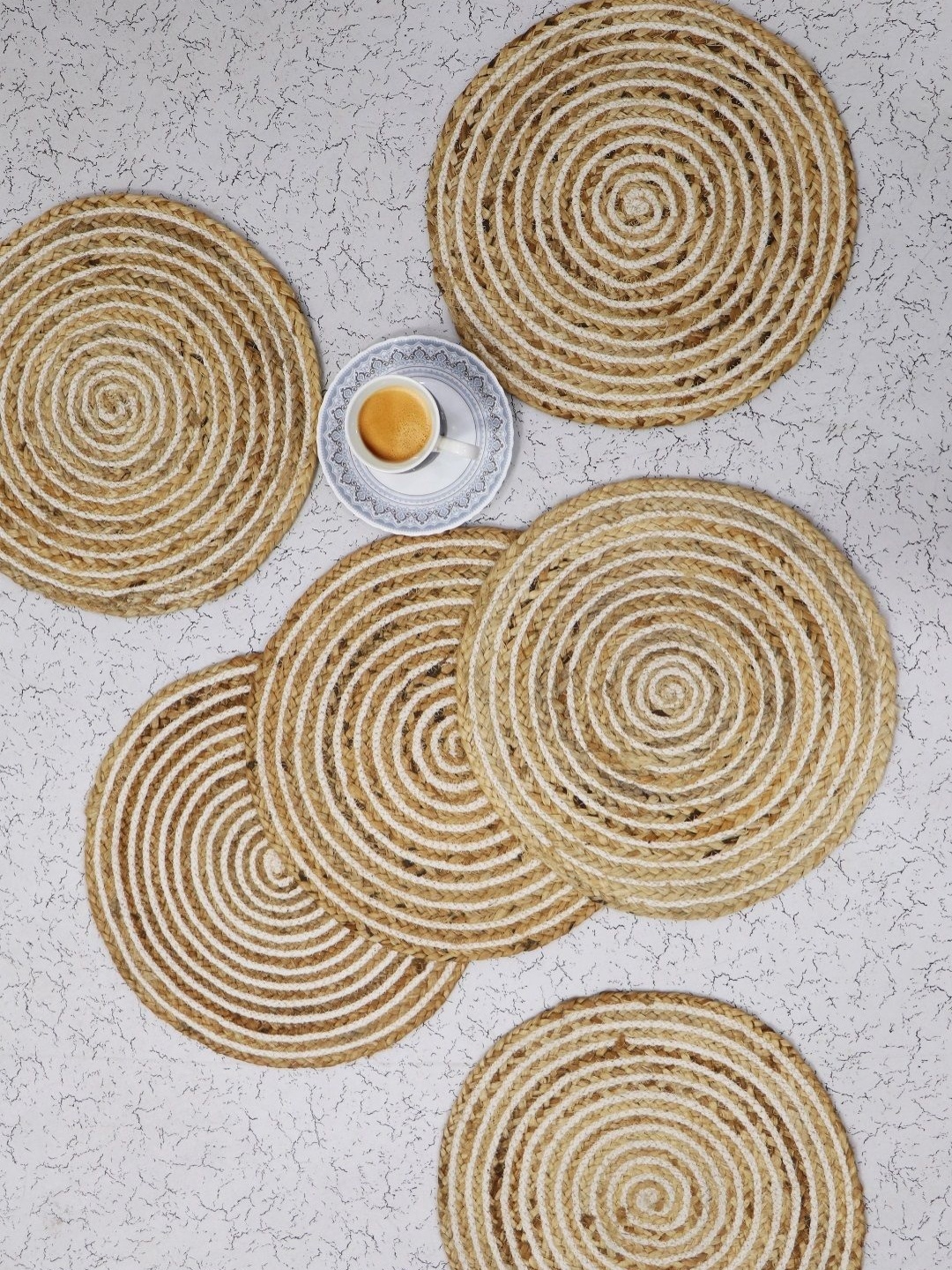 

BELLA TRUE Brown & White 6 Pieces Geometric Jute Round Table Placemats