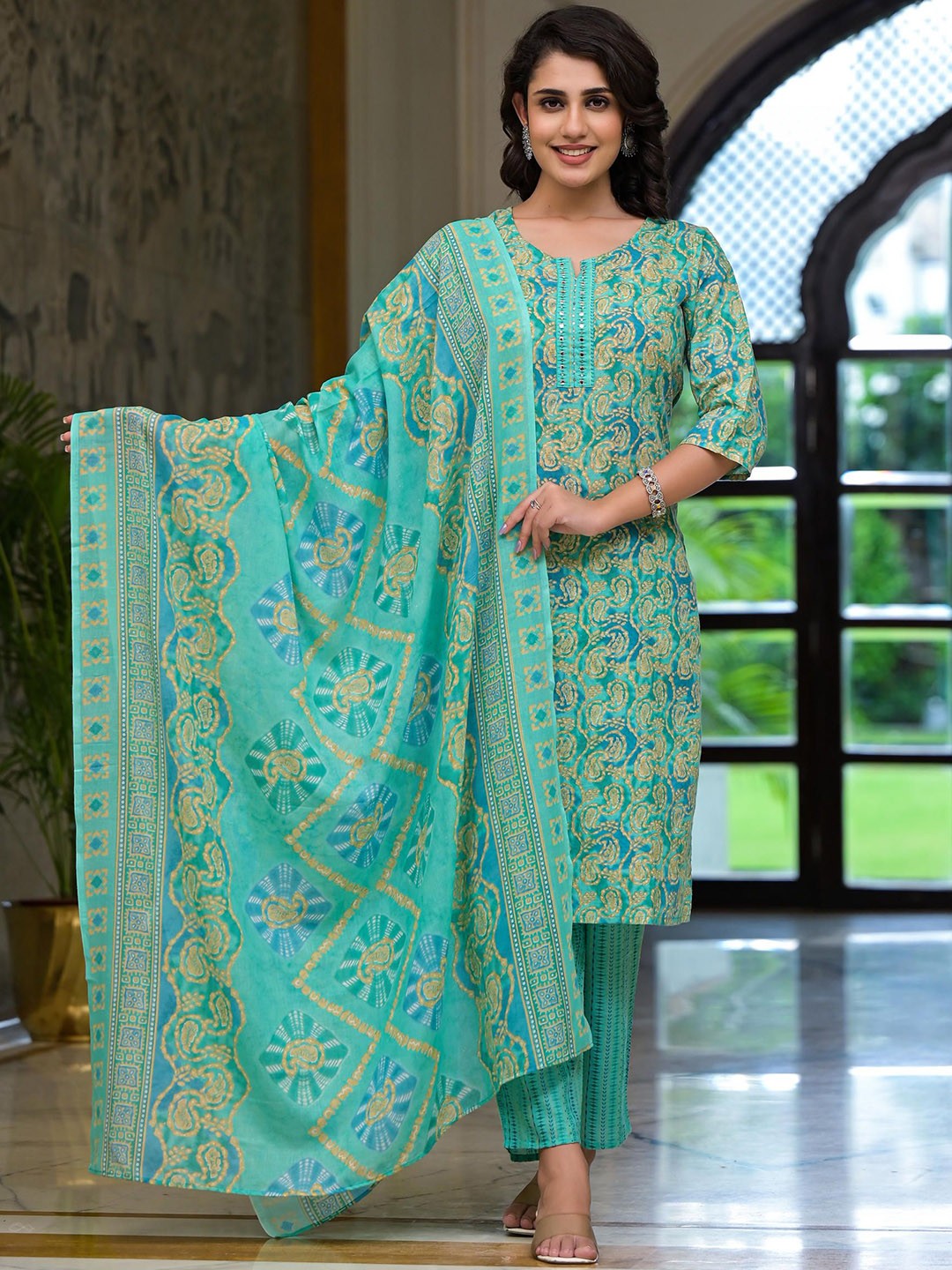 

Juniper Paisley Printed Notch Neck Mirror Work Straight Kurta With Trousers & Dupatta, Green