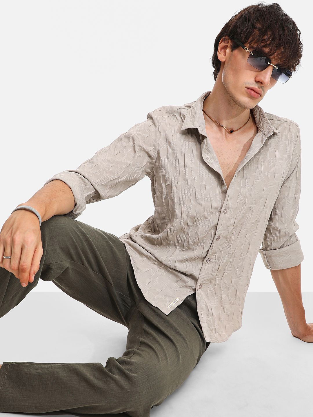 

Campus Sutra Men Comfort Spread Collar Textured Cotton Casual Shirt, Beige