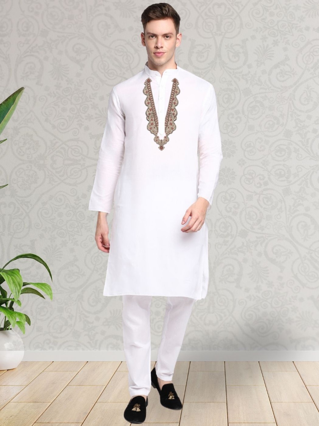 

DEVOILER Ethnic Motifs Yoke Design Mandarin Collar Straight Kurta, White