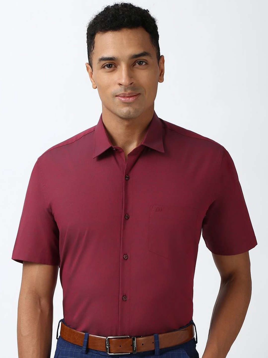 

Peter England Men Opaque Formal Shirt, Maroon