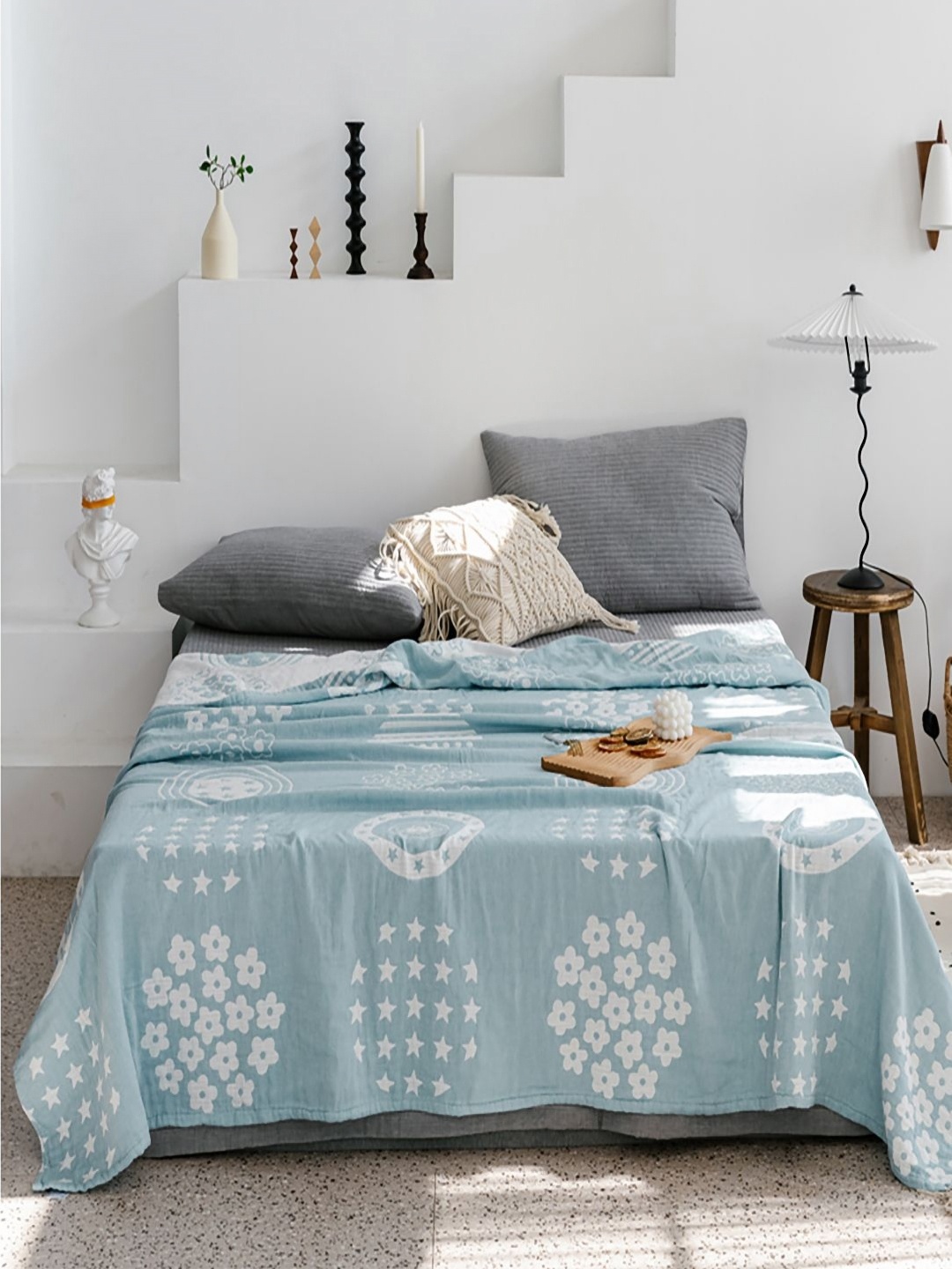

JC HOME Blue & White Floral 350 GSM AC Room Pure Cotton Single Bed Quilt