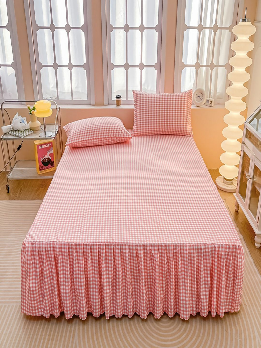 

JC HOME Pink & White Geometric Printed 150 TC King Fitted Bedsheet With 2 Pillow Covers