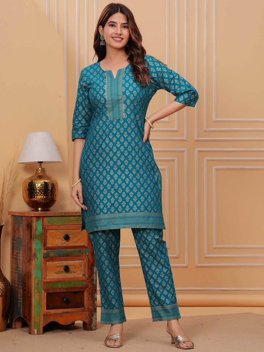 

BAESD Floral Printed Straight Pure Cotton Kurta with Trousers, Teal