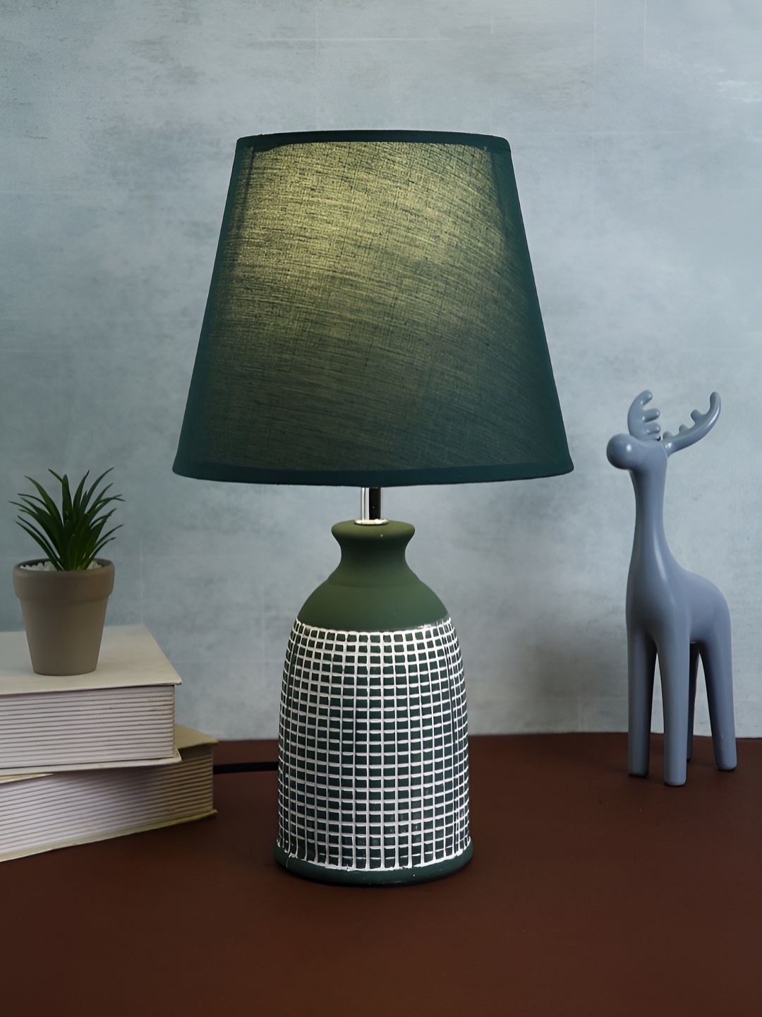 

TAYHAA Green Ceramic Quirky Frusturical Shaped Table Lamp