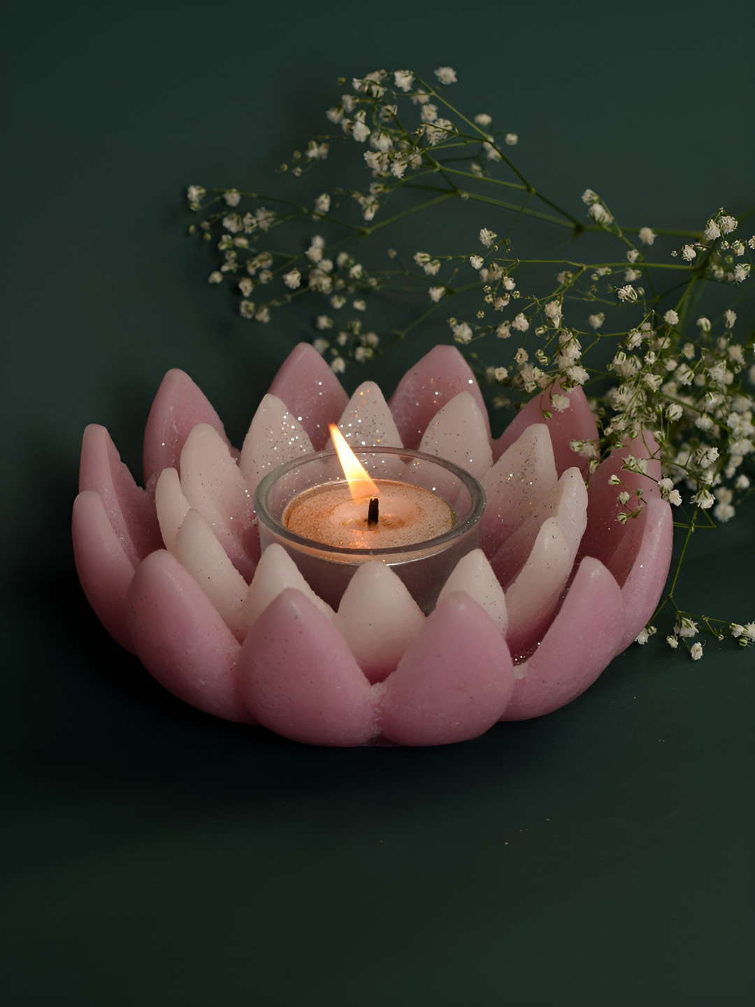 

MAATIR DESIGNS Pink Fragrance Lotus Candle