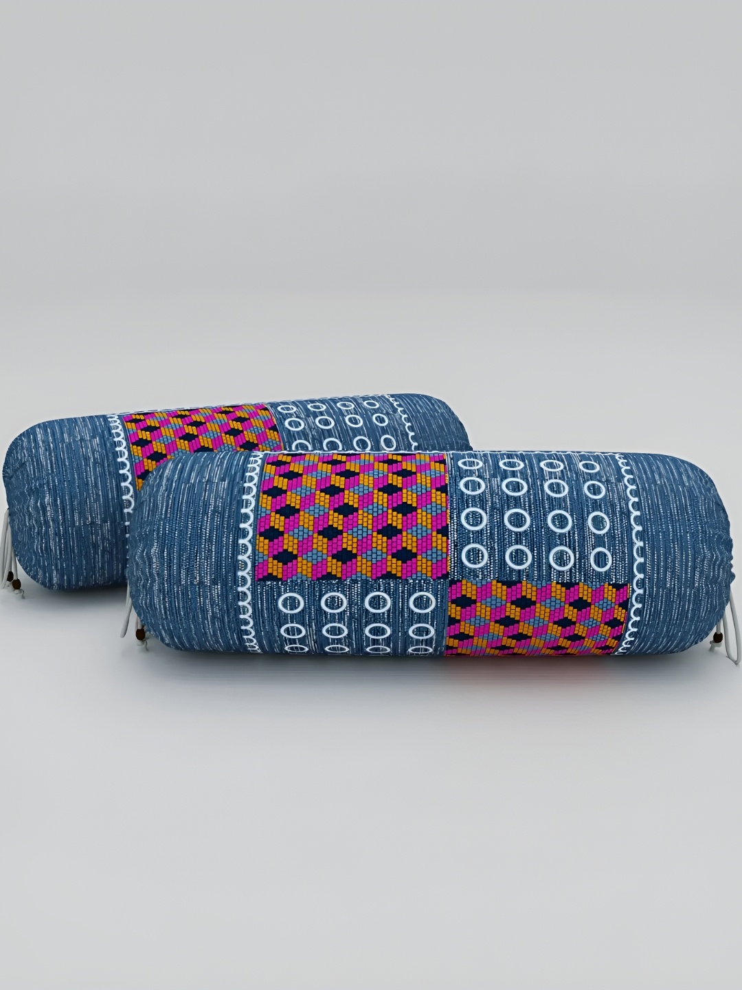 

LIVING ROOTS 8 - Pcs Blue & White Printed Cotton Diwan Set