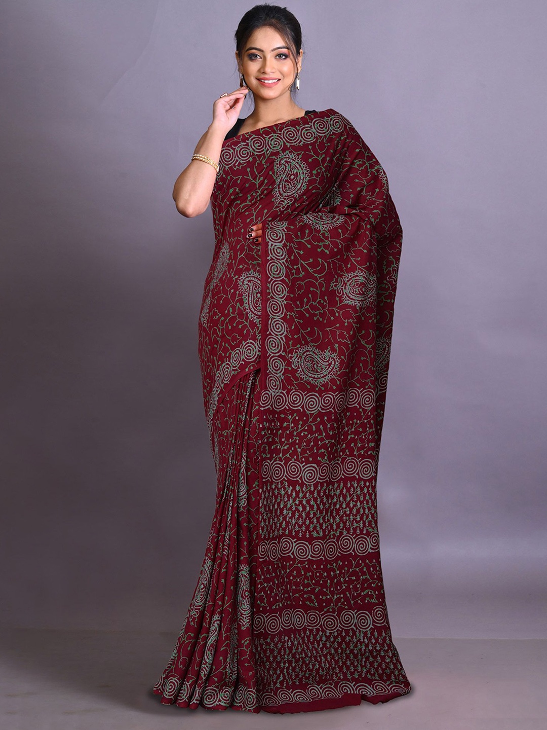 

Unnati Silks Paisley Pure Cotton Handloom Block Print Saree, Maroon