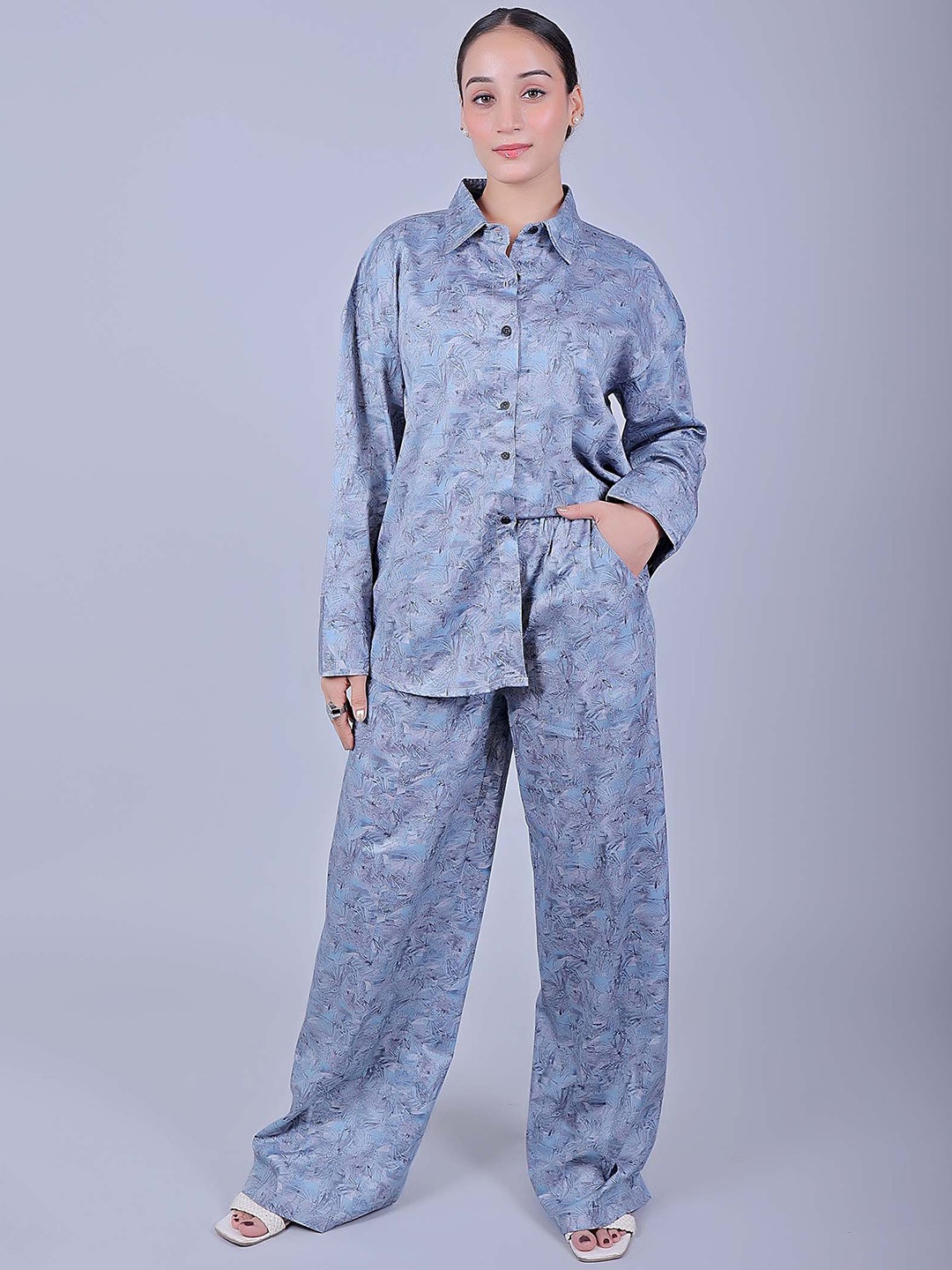 

BLUEBIRD Floral Printed Shirt With Palazzos, Blue