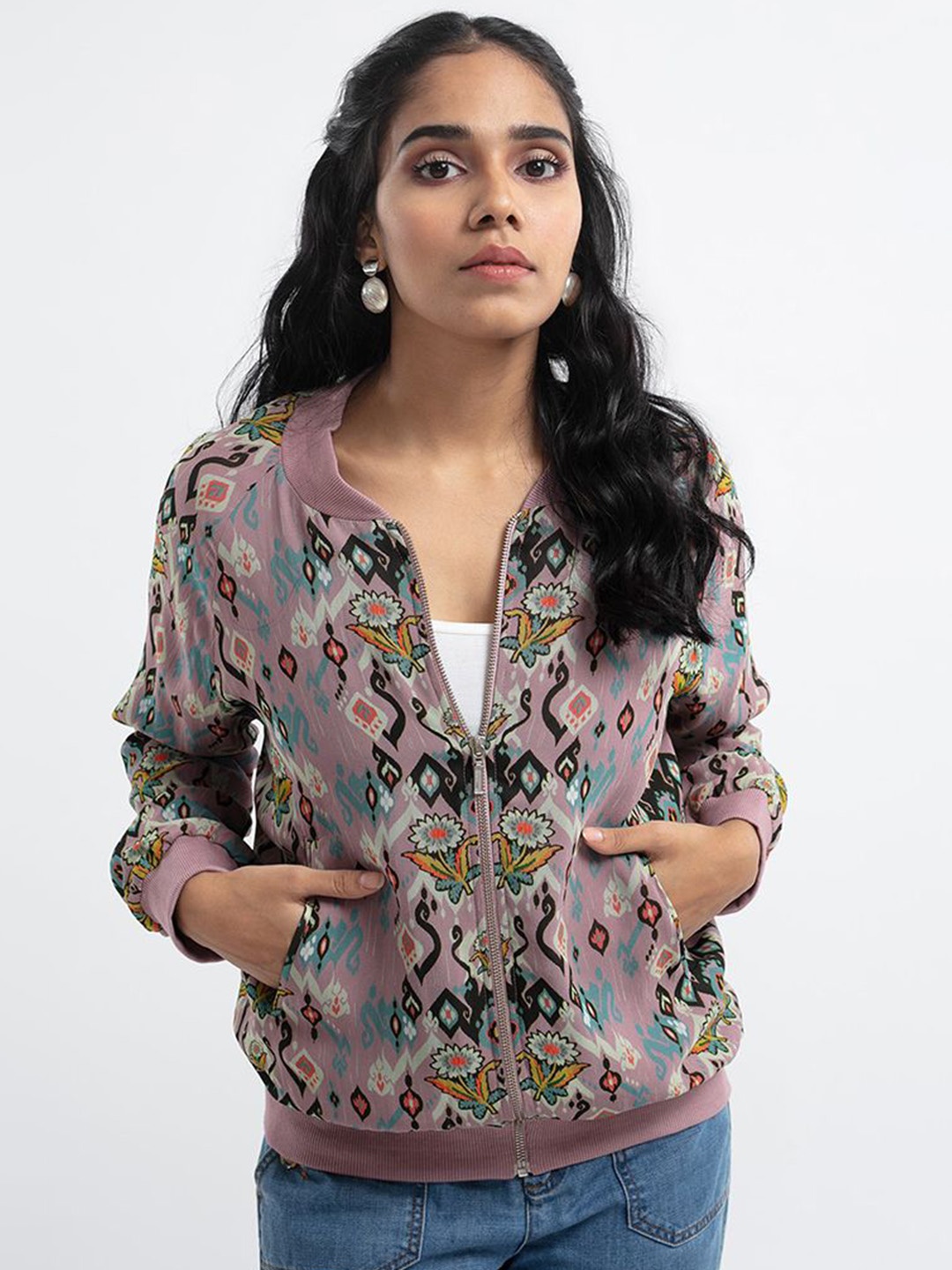 

PS PRET BY PAYAL SINGHAL Women Floral Printed Lightweight Anti Odour Jacket, Lavender