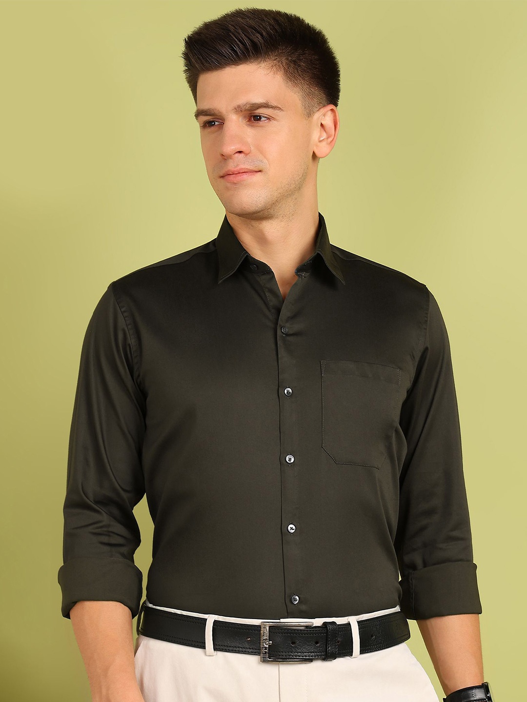 

FUBAR Men Slim Fit Opaque Formal Shirt, Green