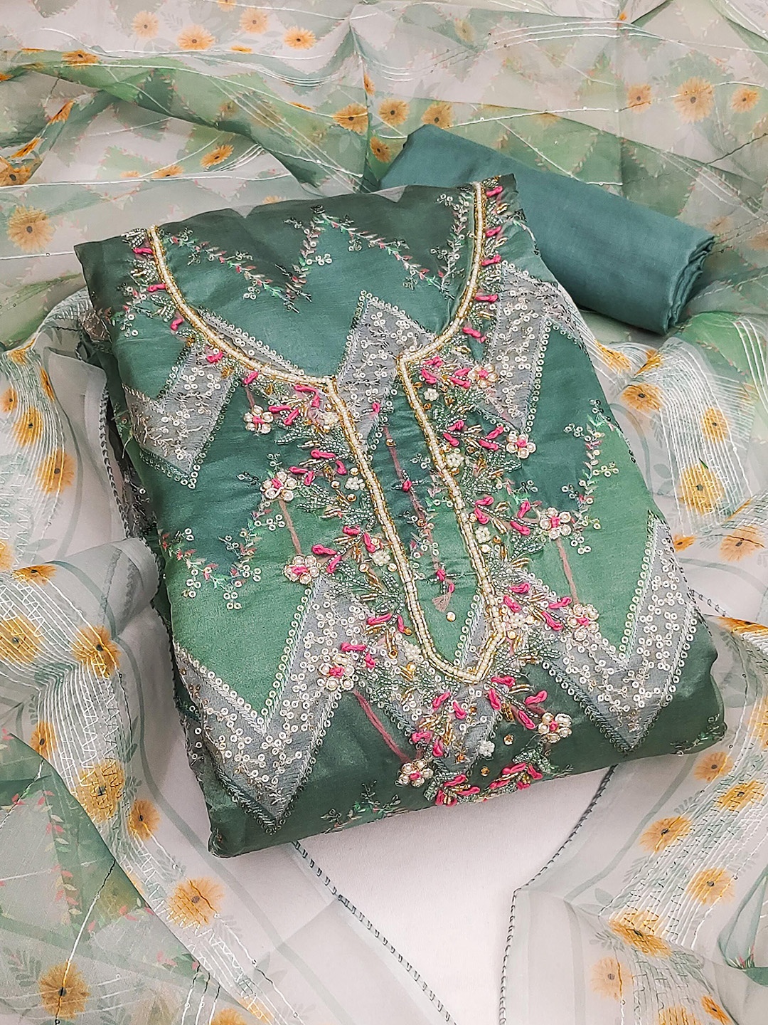 

Maroosh Floral Embroidered Sequinned Organza Unstitched Dress Material, Green