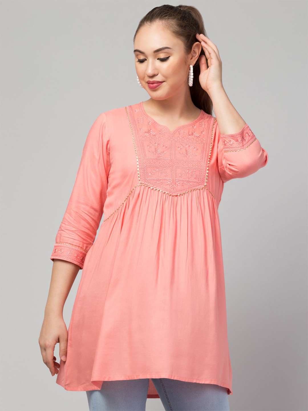 

MUSHKIYA Women Solid Round Neck Top, Peach