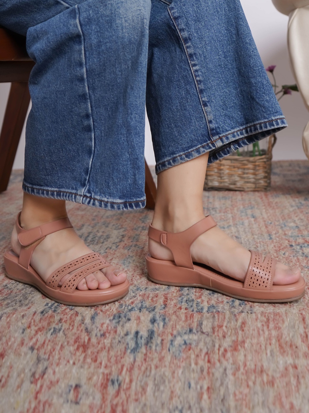 

Shezone Women Flatform Heels Sandals With Laser Cuts, Nude