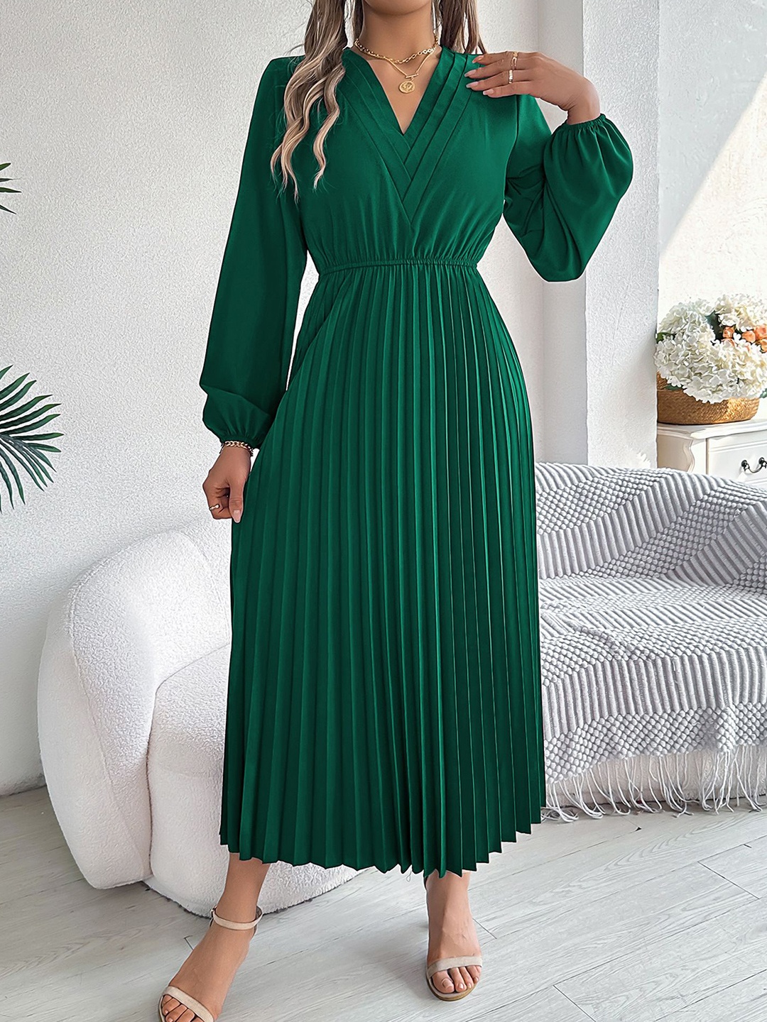 

StyleCast x Revolte Solid A-Line Maxi Dress, Green