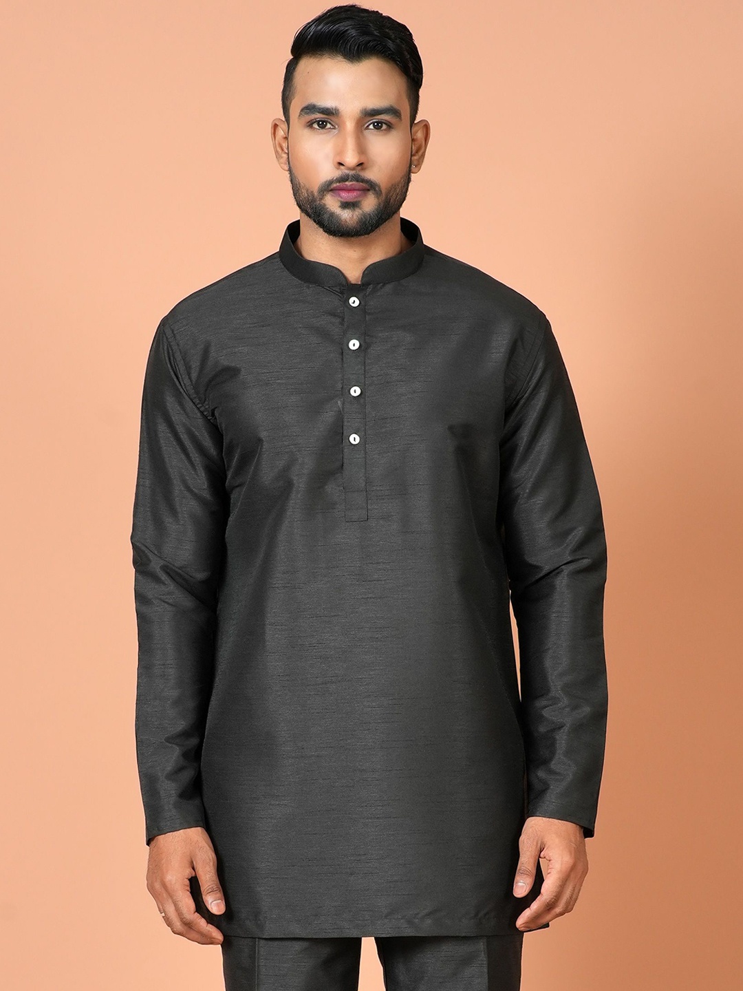 

Sayisha Mandarin Collar Cotton Short Straight Kurta, Black