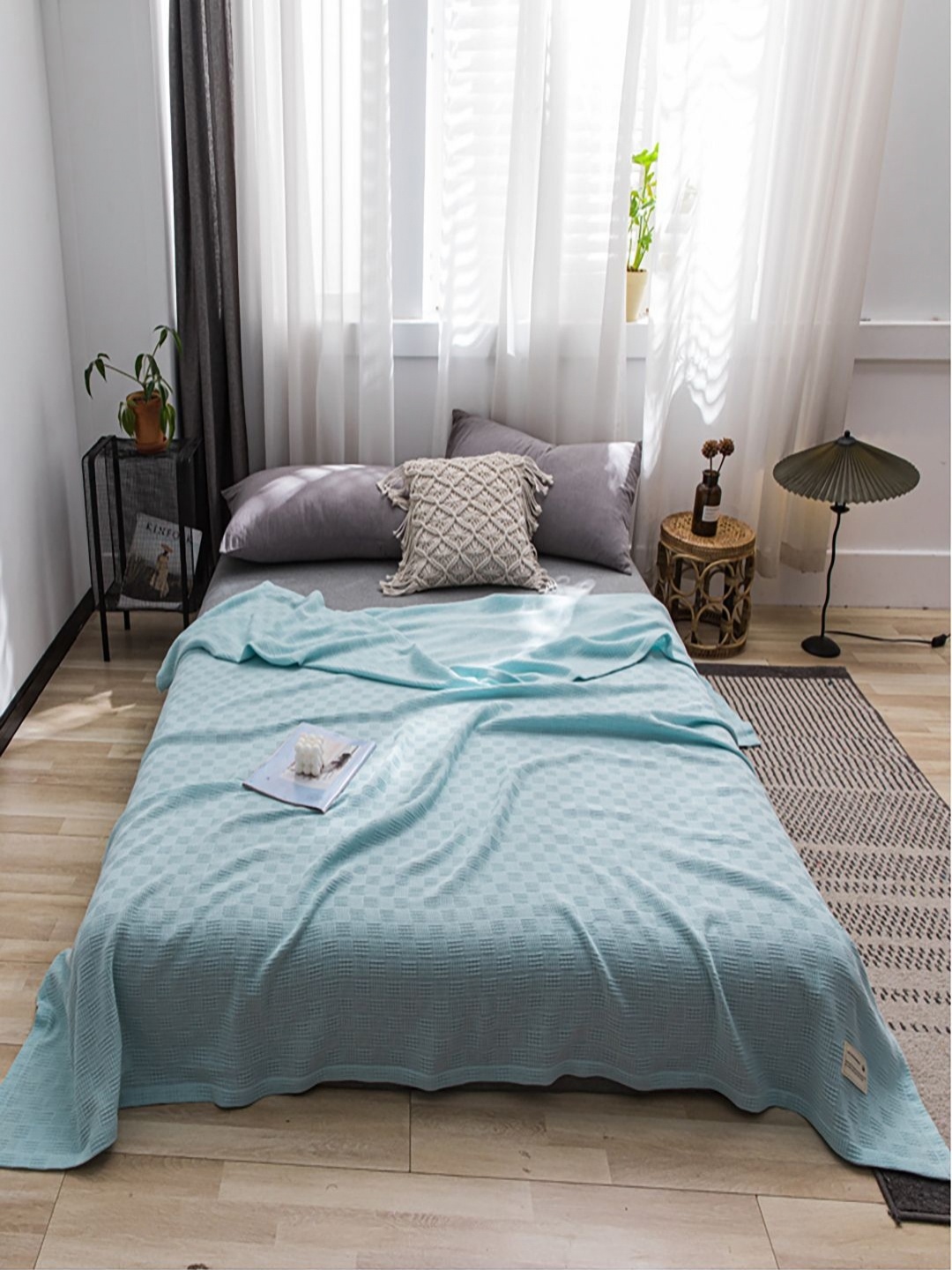 

JC HOME Blue Geometric 300 GSM AC Room Pure Cotton Single Bed Quilt