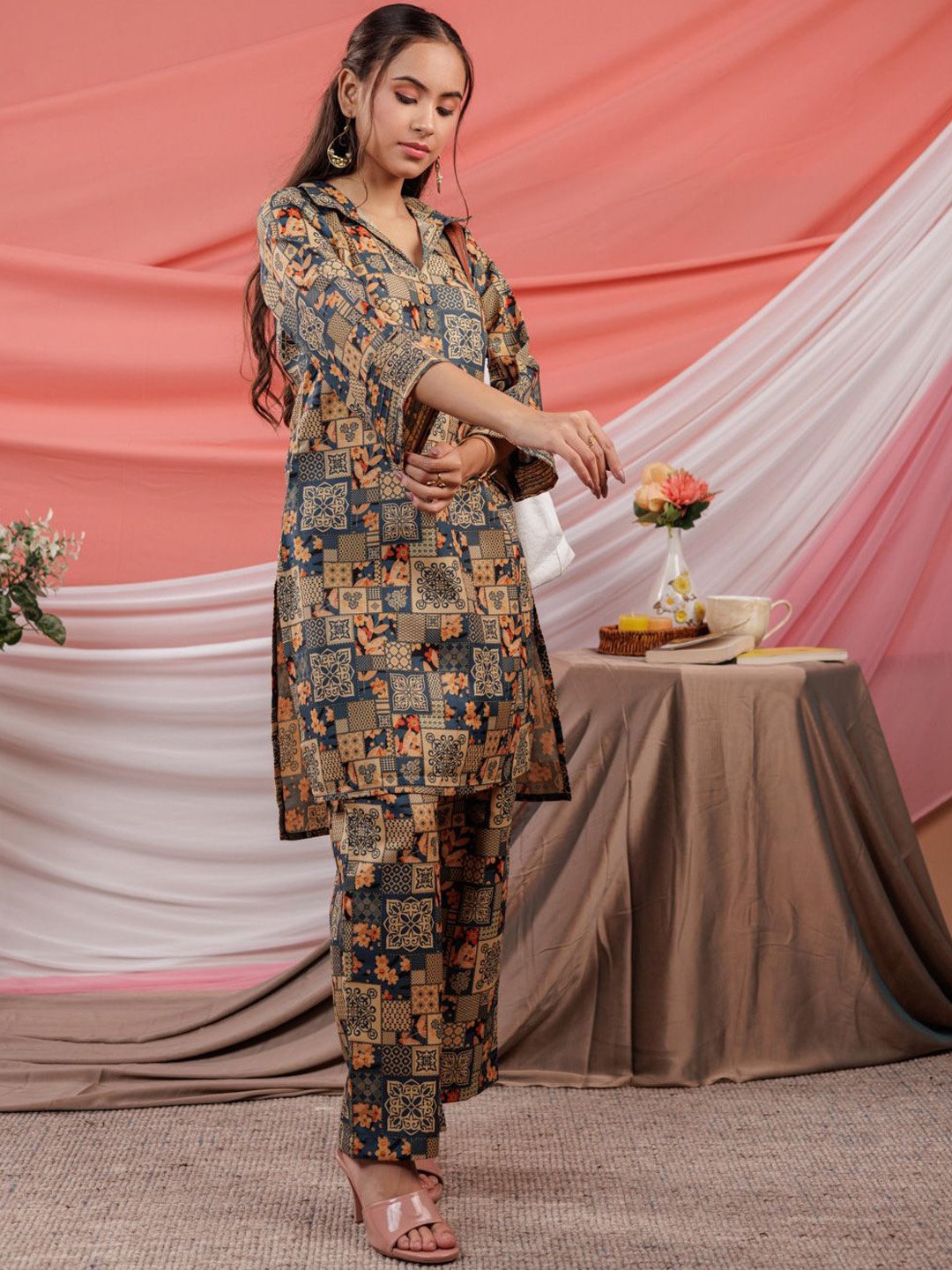 

Yufta Floral Printed Shirt Collar Pure Cotton Straight Tunic With Palazzos, Grey
