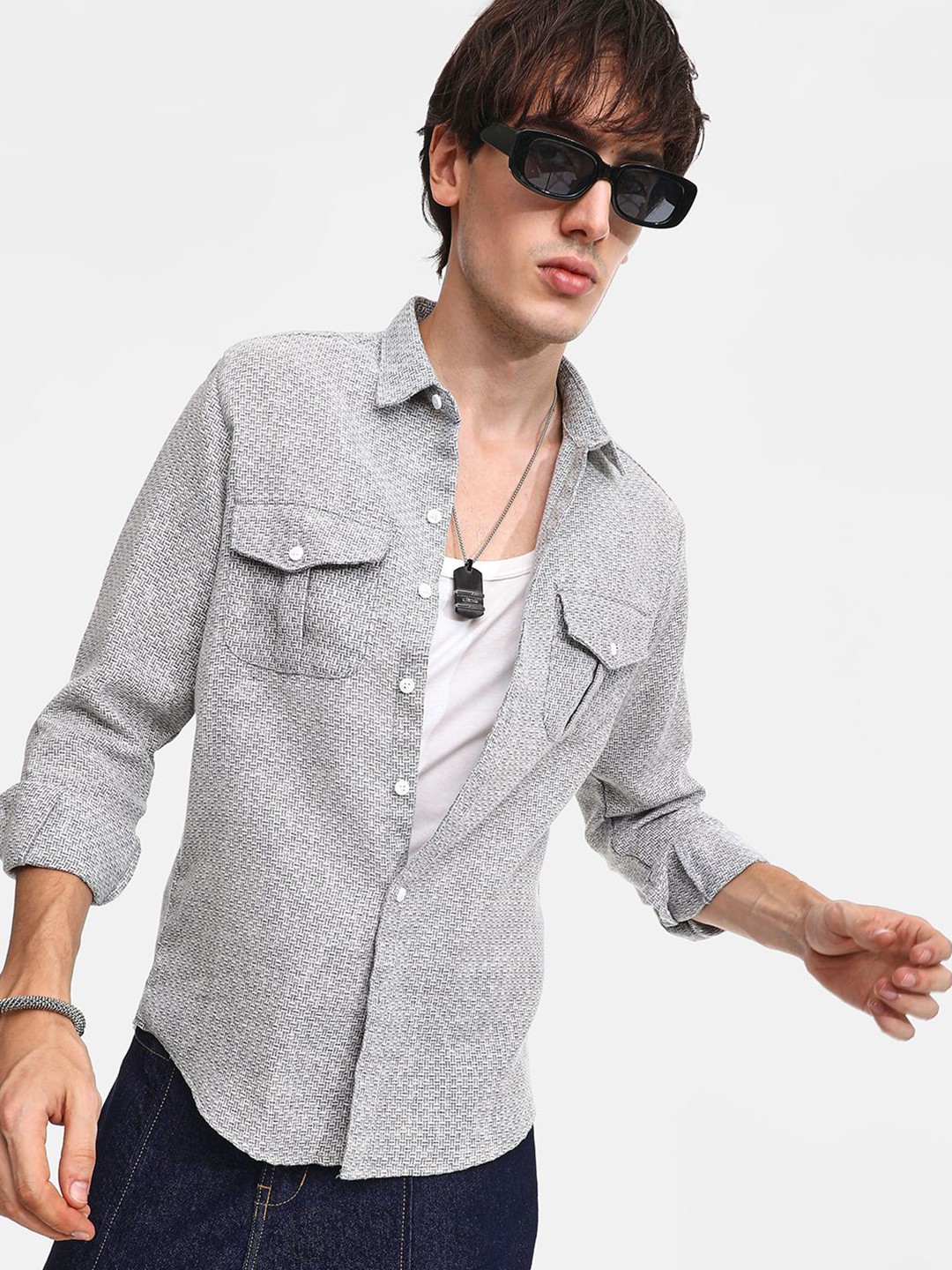 

Campus Sutra Men Comfort Spread Collar Shepherd Checked Cotton Casual Shirt, Grey