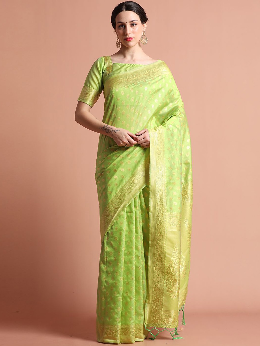 

Jaipur Kurti Heavy Banarasi Zari Woven Silk Blend Saree, Green