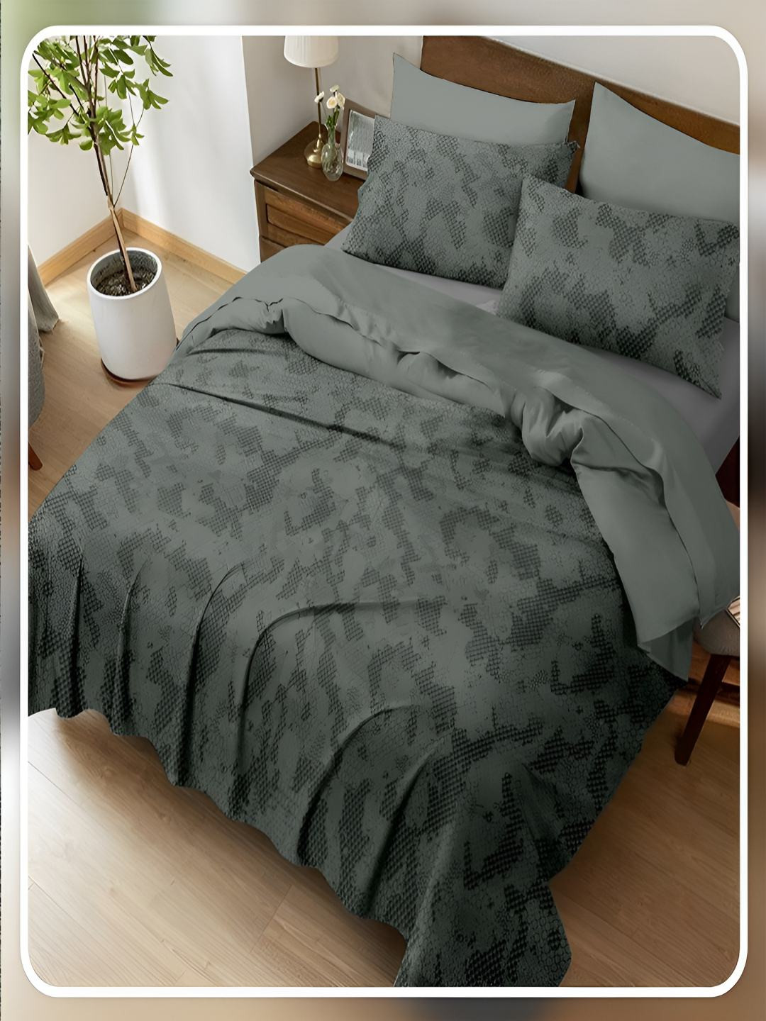 

tundwal's Grey & Black 400 TC King Bedsheet with 2 Pillow Covers