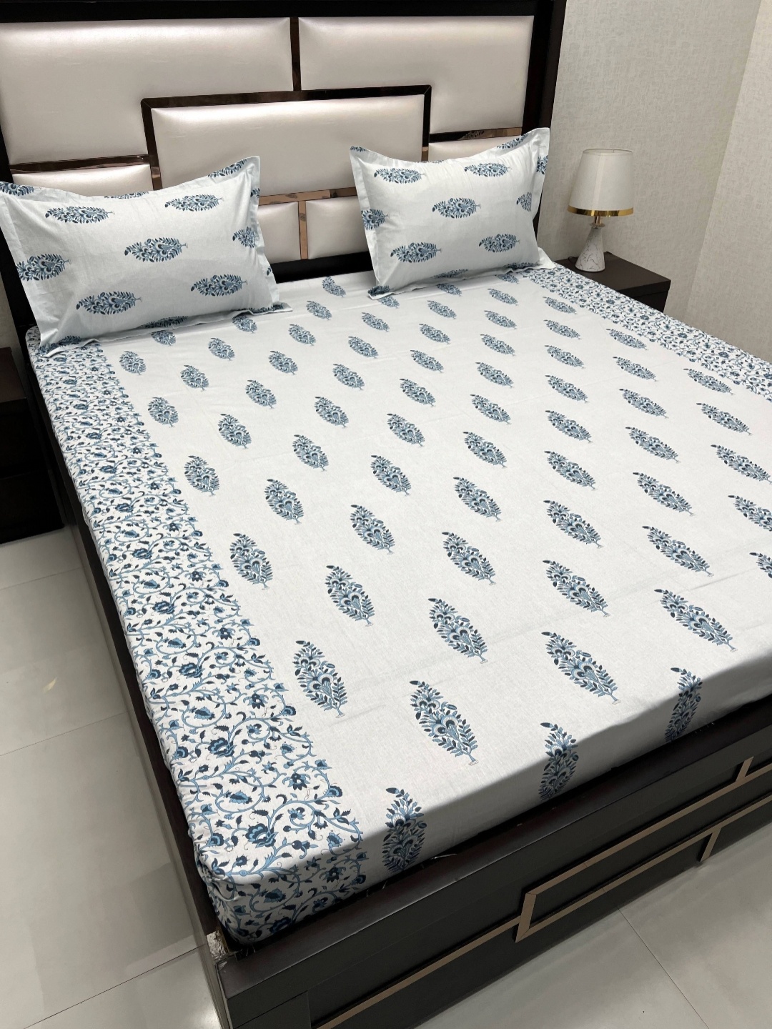 

Pure Decor White Floral Printed 300 TC Pure Cotton Queen Bedsheet with 2 Pillow Covers, Blue