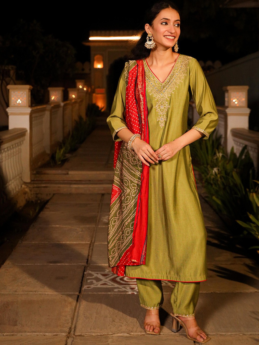 

Juniper Floral Yoke Design V-Neck Zari Straight Kurta With Trousers & Dupatta, Green