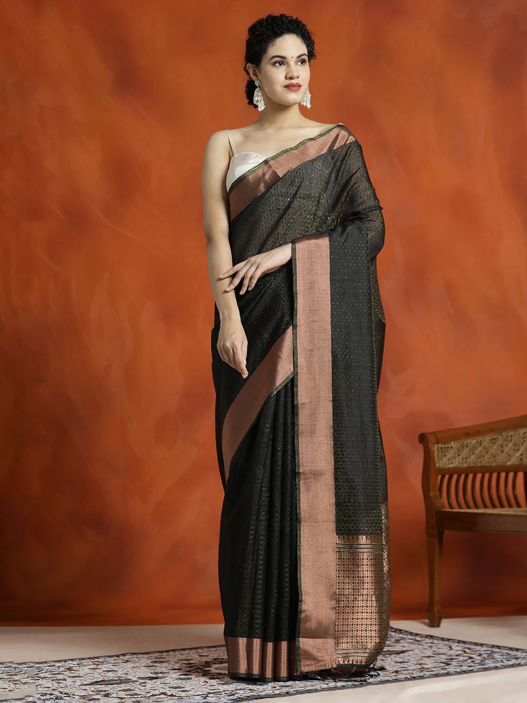 

Jaipur Kurti Zari Woven Banarasi Organza Saree, Black