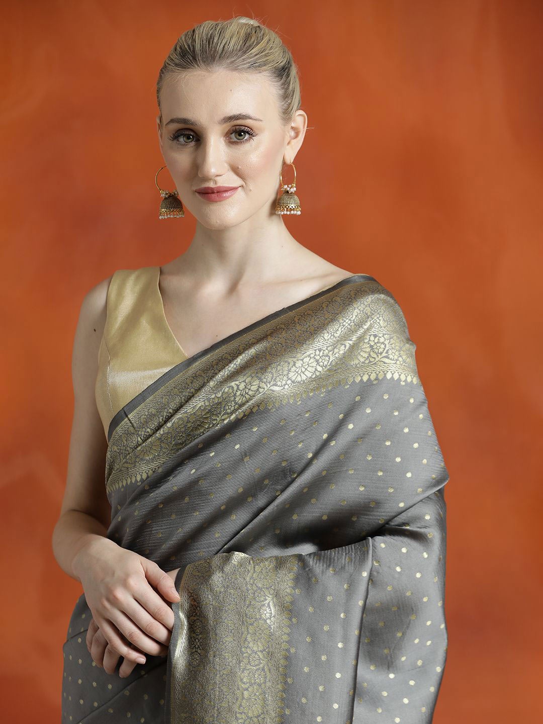 

Jaipur Kurti Silk Banarasi Zari Woven Party Wear Saree, Grey