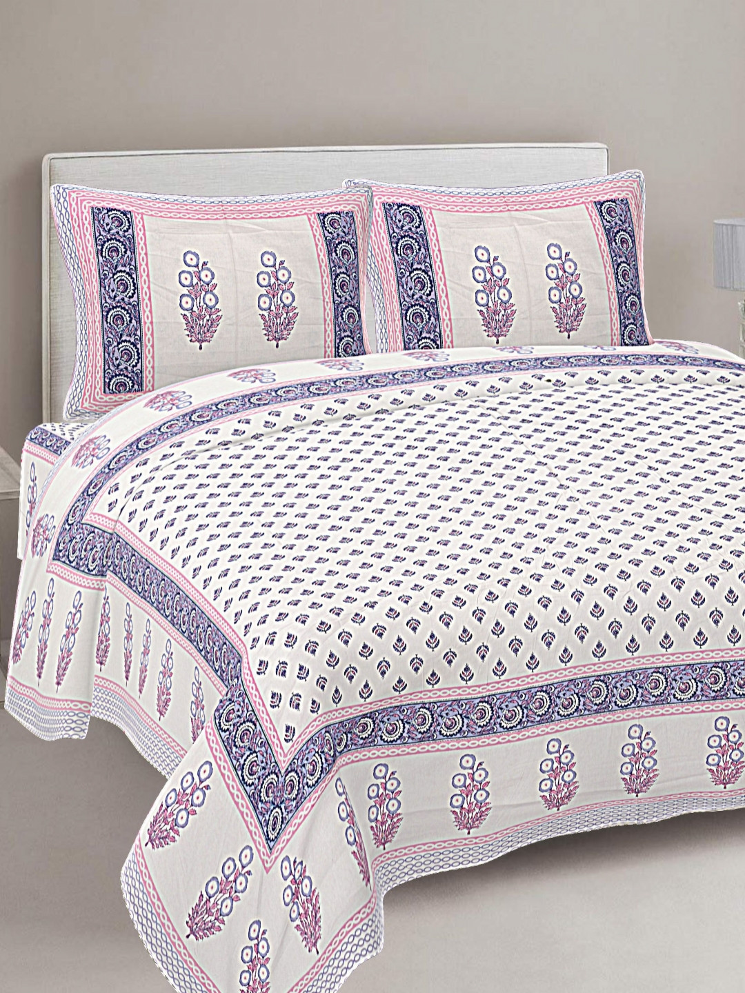 

FrionKandy Living Blue & White Printed Cotton 180 TC King Bedsheet With 2 Pillow Covers