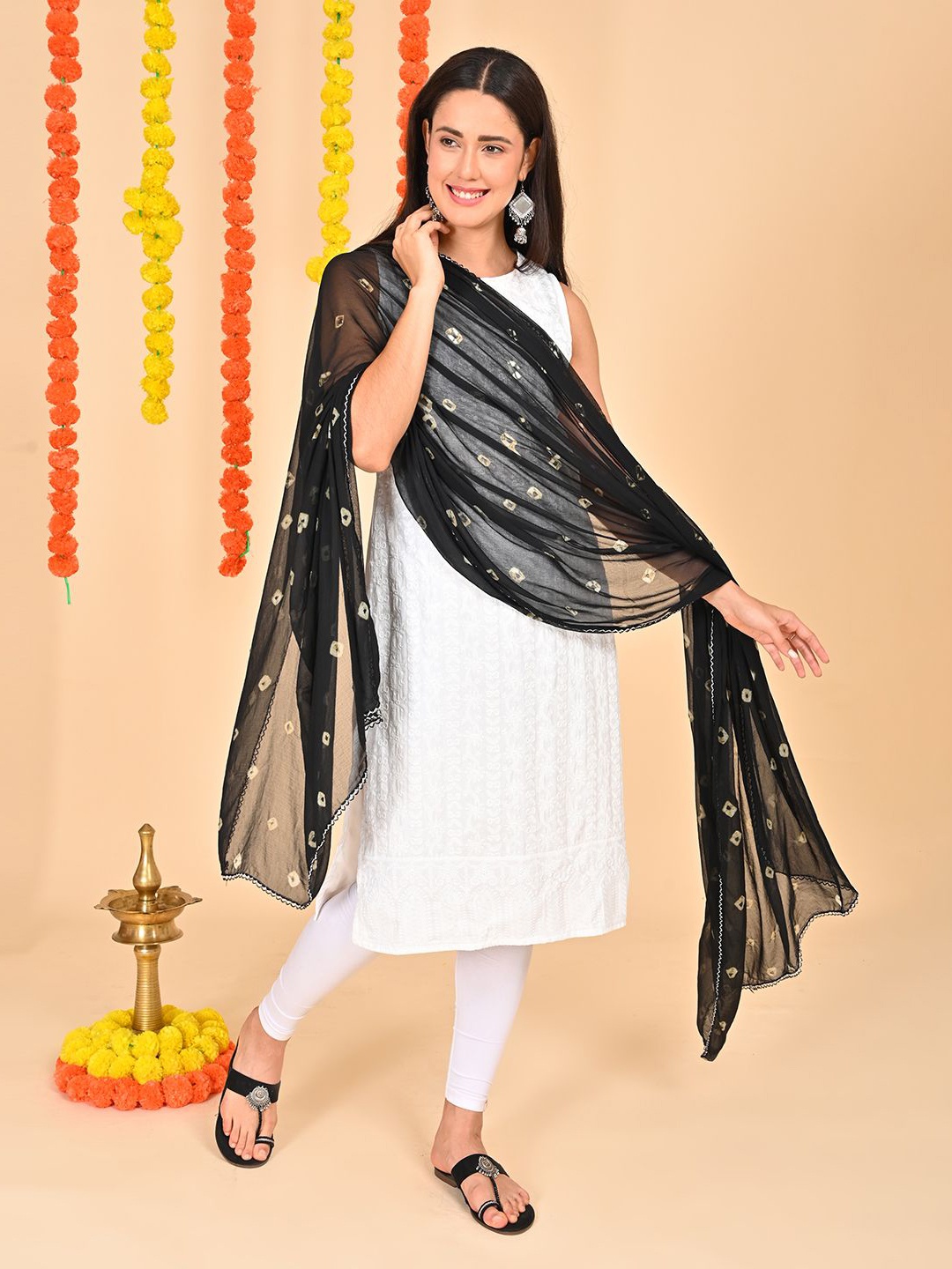 

HELLA FASHIONS Bandhani Printed Chiffon Dupatta, Black