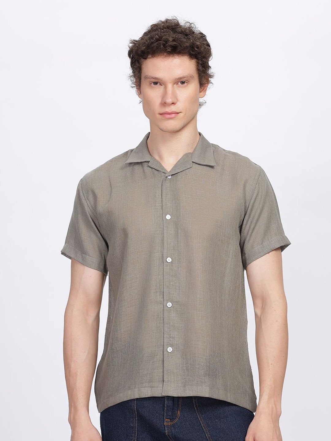 

Vestirio Men Relaxed Solid Relaxed Fit Casual Shirt, Green