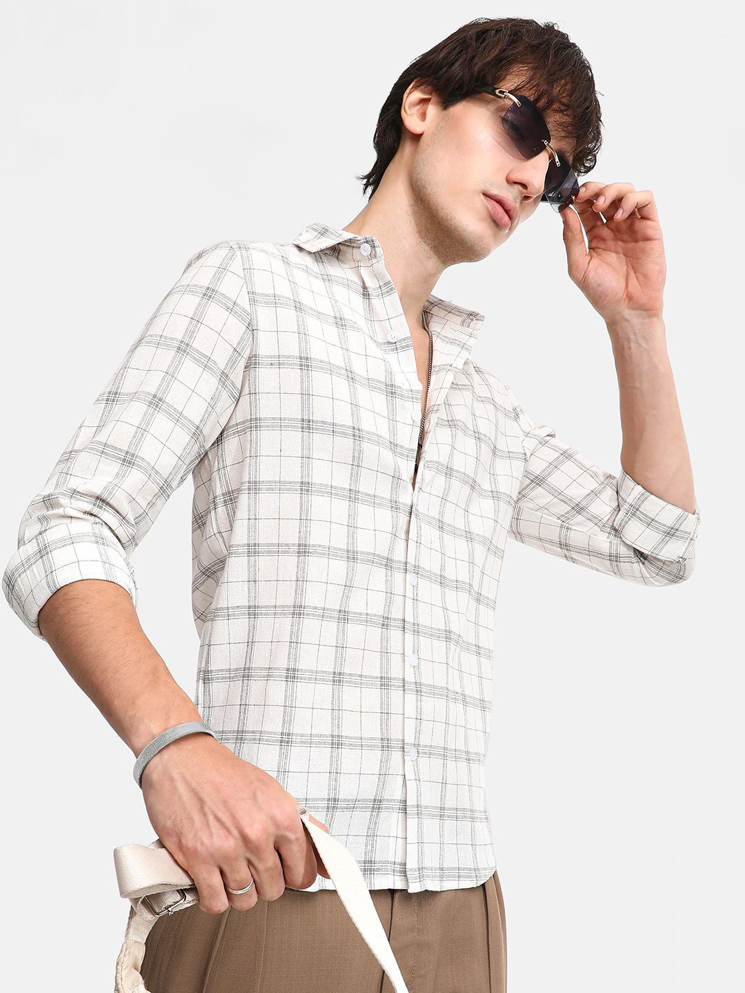 

Campus Sutra Men Comfort Spread Collar Grid Tattersall Checked Cotton Casual Shirt, Beige