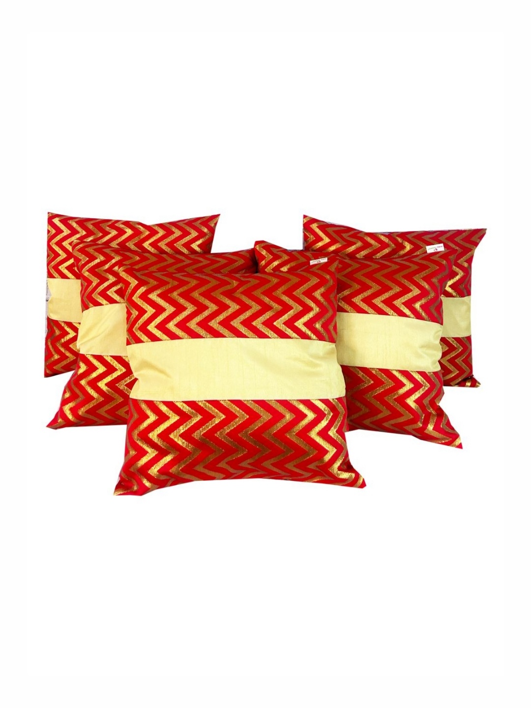 

Pink Parrot Red & Gold-Toned 5 Pieces Geometric Printed Square Cushion Covers