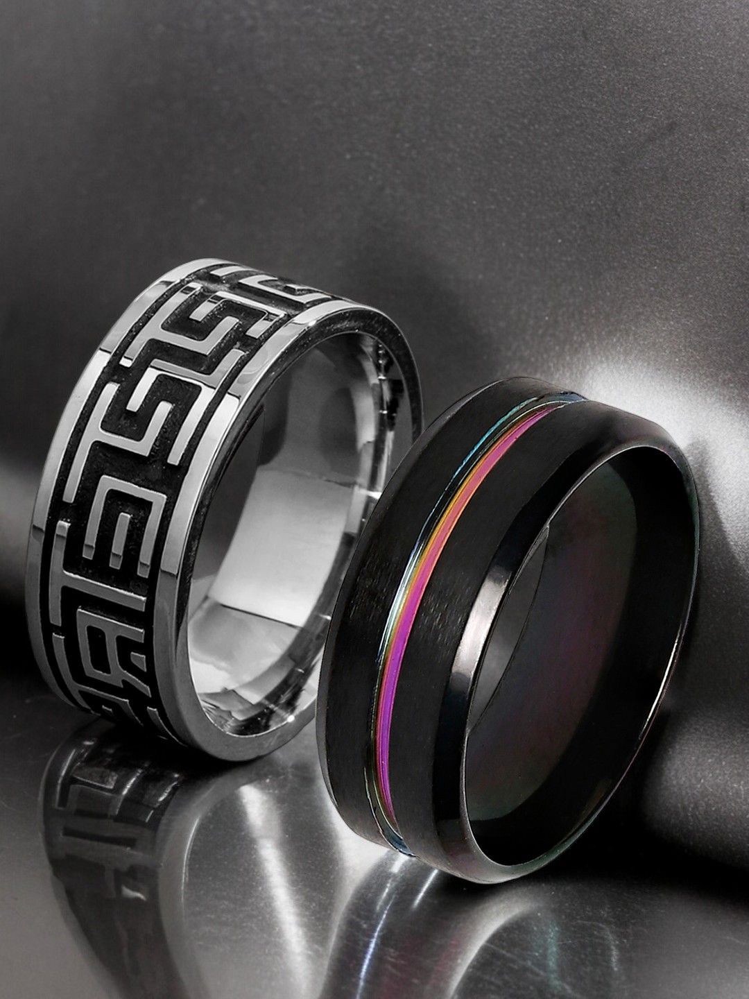 

fabula Men Set Of 2 Stainless Steel Band Finger Rings, Silver