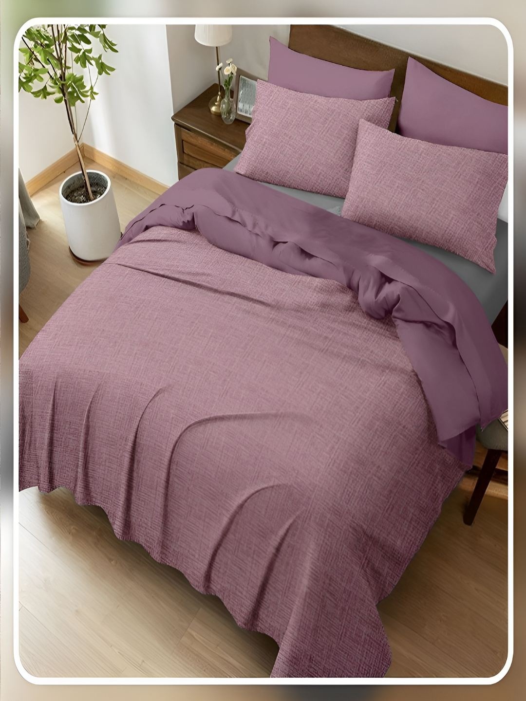 

tundwal's Purple 400 TC King Bedsheet with 2 Pillow Covers